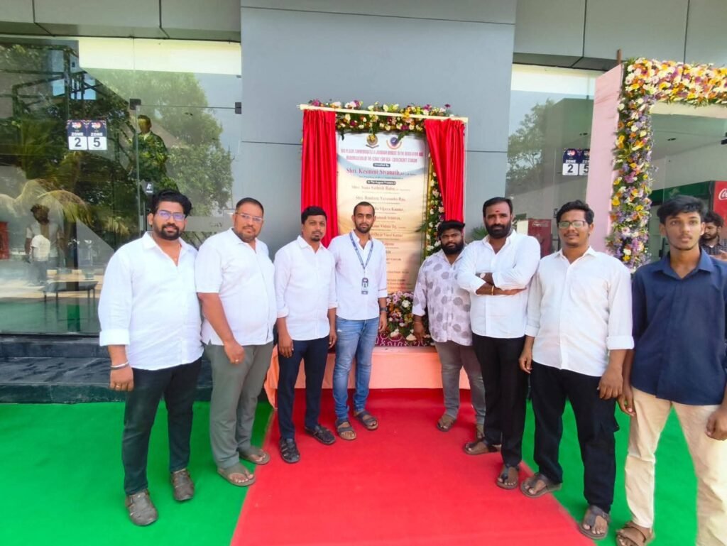 కడపలో ఘనంగా ప్రారంభమైన ఆంధ్ర ప్రీమియర్ లీగ్ క్రికెట్ టోర్నమెంట్.